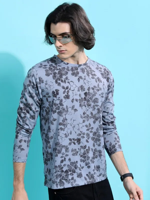 Men Printed Round Neck T-shirt
