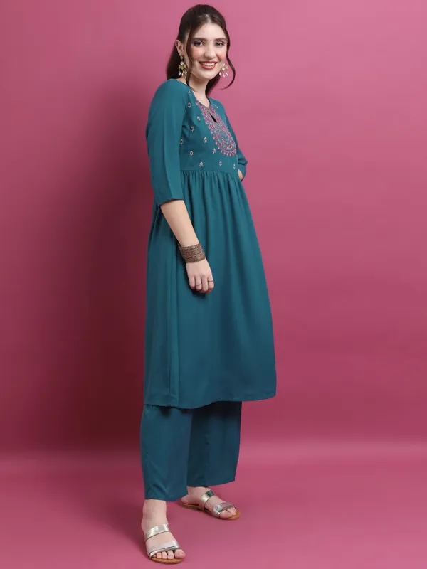  Vishudh Women Teal Kurta Sets