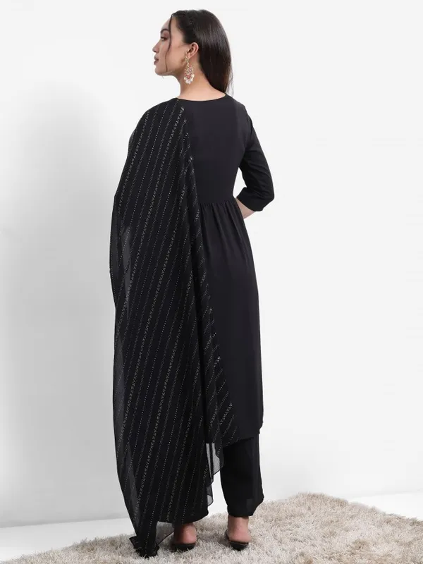 Women Kurta With Palazzo And Dupatta