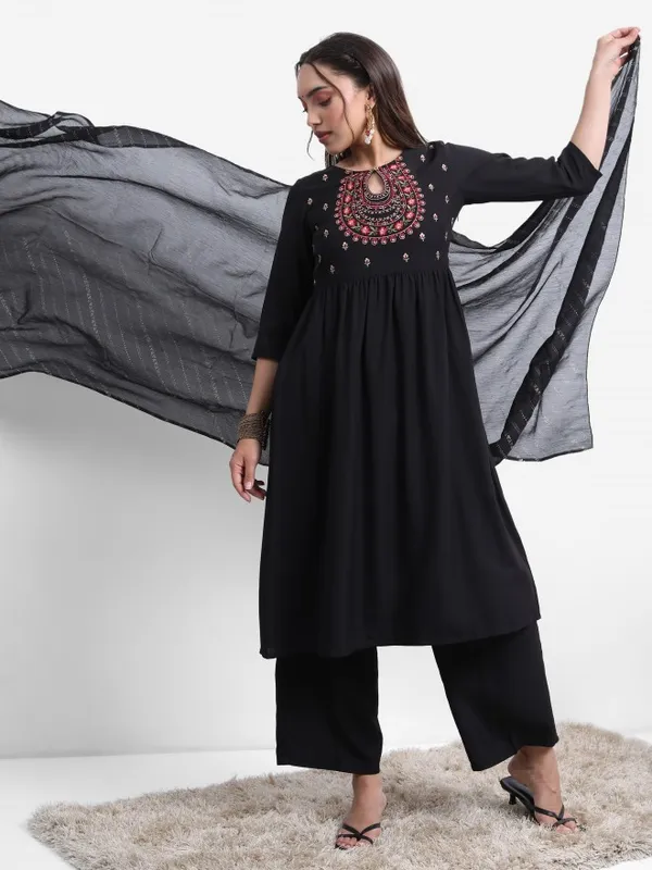  Vishudh Women Black Self Design Kurta Sets