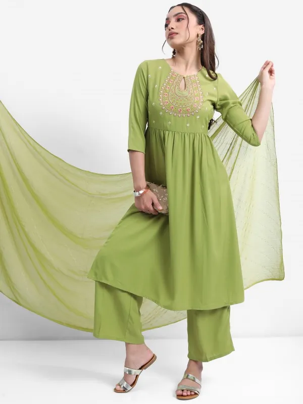 Women Kurta With Palazzo And Dupatta