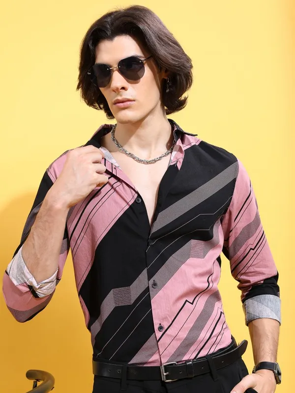 Ketch Men Black Printed Slim Fit Casual Shirts