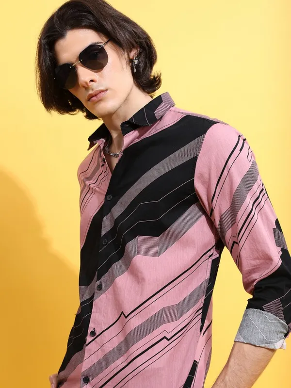  Ketch Men Black Printed Slim Fit Casual Shirts