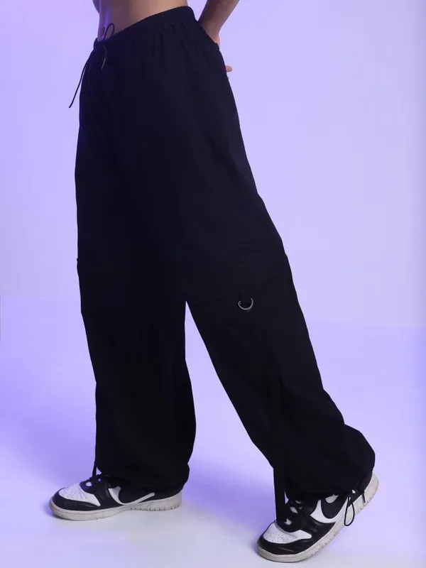  Tokyo Talkies Women Black Solid Loose Fit Casual Trousers