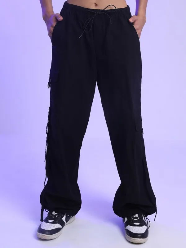  Tokyo Talkies Women Black Solid Loose Fit Casual Trousers