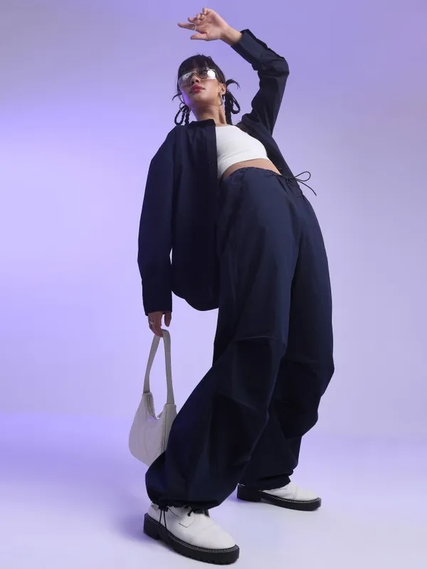  Tokyo Talkies Women Navy Blue Solid Loose Fit Casual Trousers