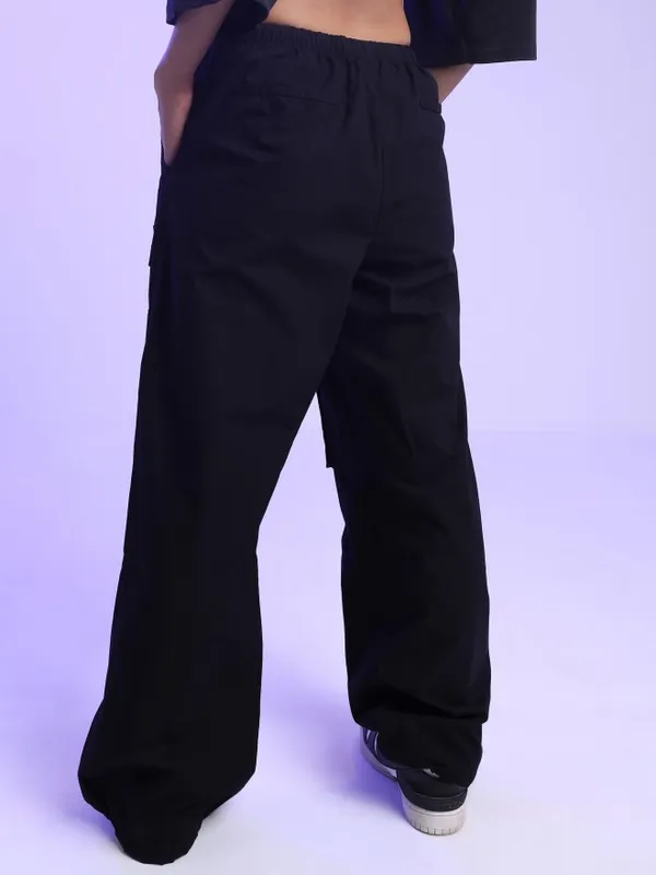  Tokyo Talkies Women Black Solid Loose Fit Casual Trousers