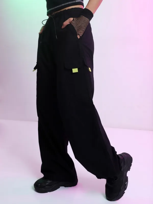  Tokyo Talkies Women Black Solid Loose Fit Casual Trousers