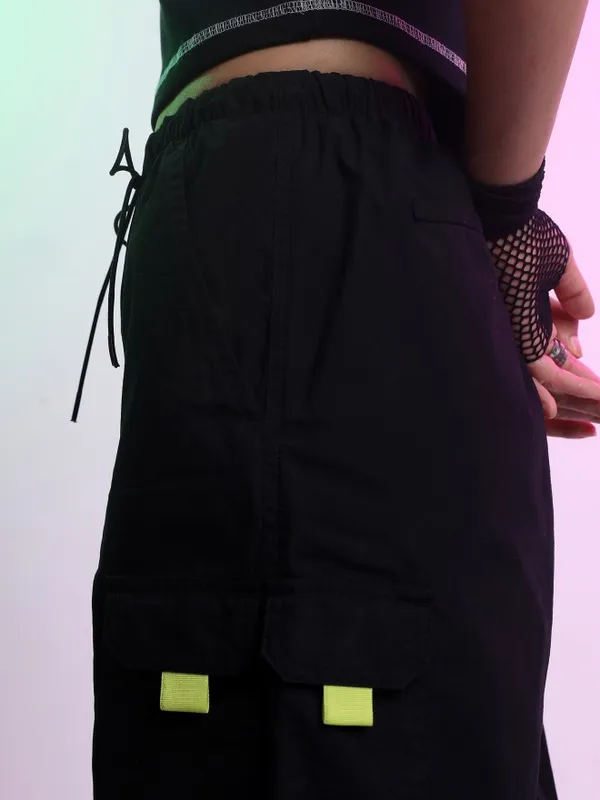  Tokyo Talkies Women Black Solid Loose Fit Casual Trousers