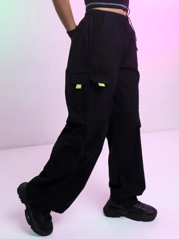  Tokyo Talkies Women Black Solid Loose Fit Casual Trousers