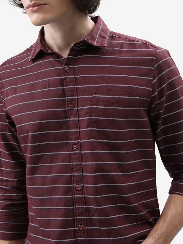 Men Slim Fit Casual Shirt