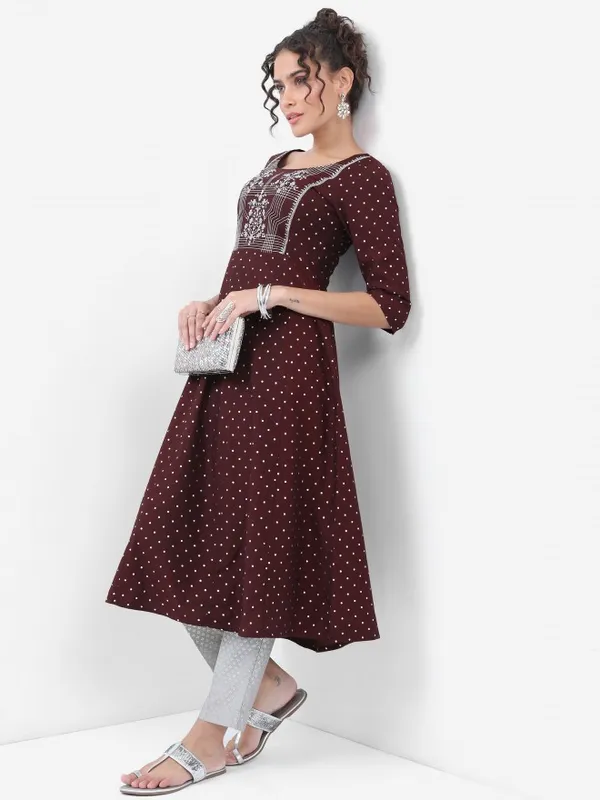  Vishudh Women Burgundy Printed A-Line Kurtas