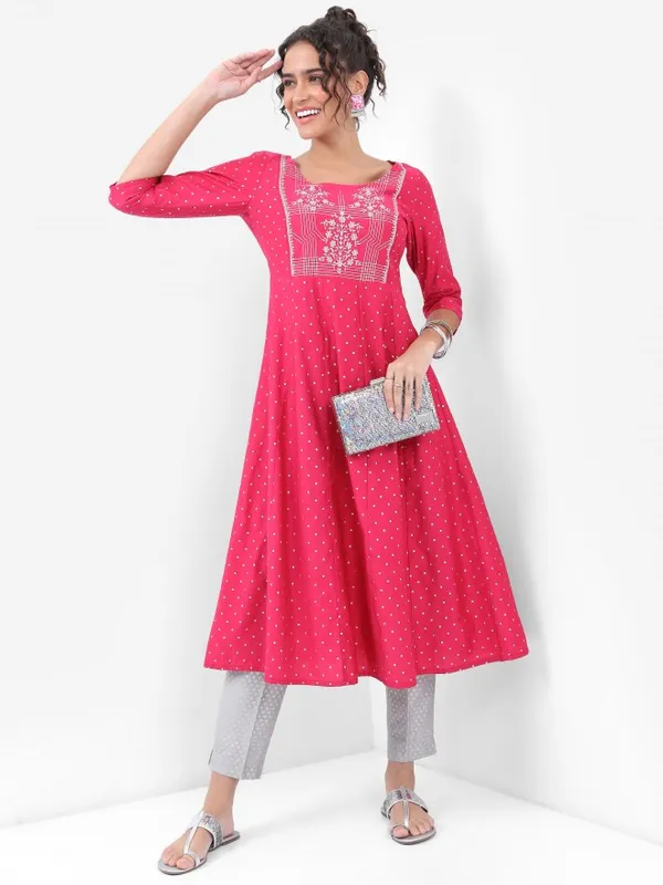  Vishudh Women Pink Printed A-Line Kurtas