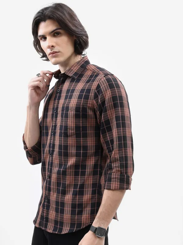  Highlander Men Brown Checked Slim Fit Casual Shirts