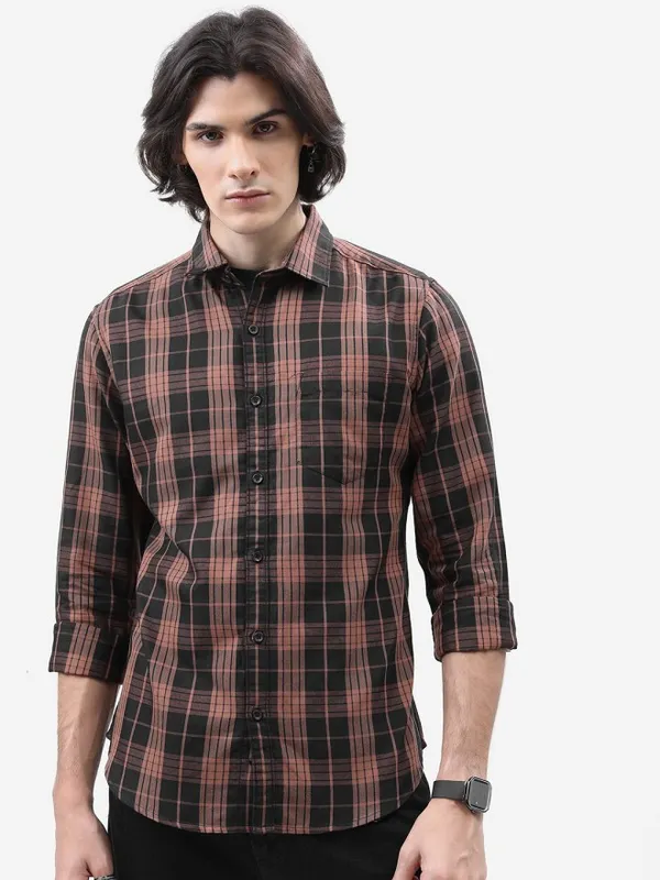  Highlander Men Brown Checked Slim Fit Casual Shirts