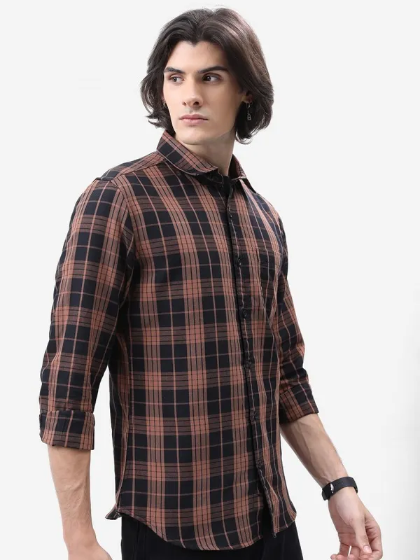  Highlander Men Brown Checked Slim Fit Casual Shirts
