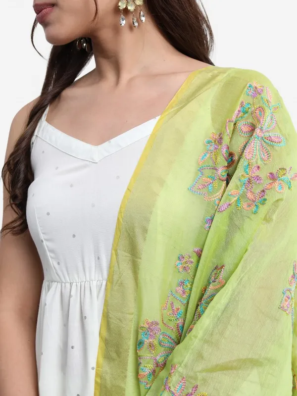 Women Kurta With Trouser & Dupatta