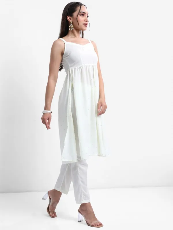 Women Kurta With Trouser & Dupatta
