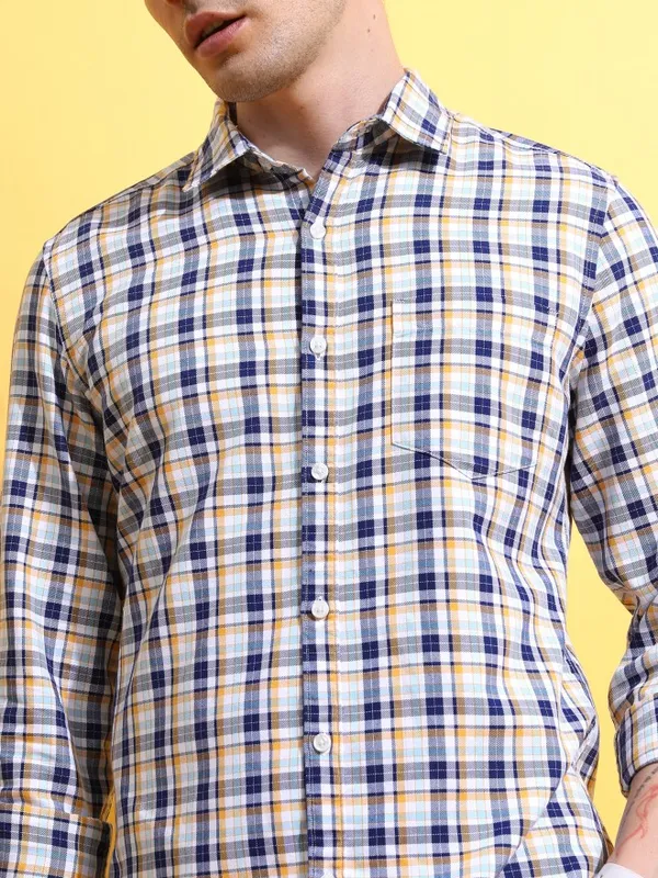  Highlander Men Navy Blue Checked Slim Fit Casual Shirts