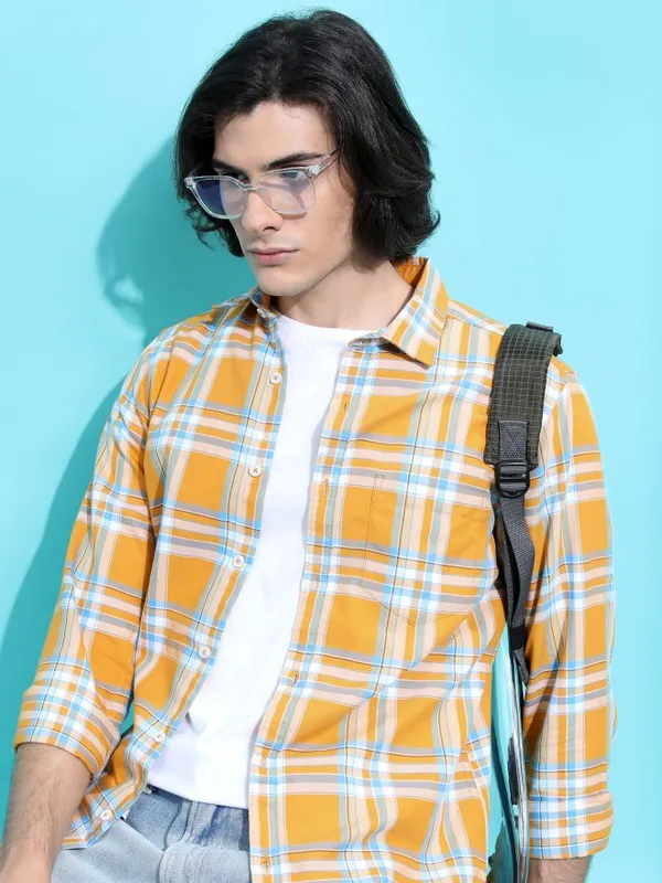  Highlander Men Yellow Checked Slim Fit Casual Shirts