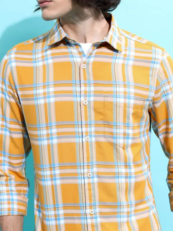  Highlander Men Yellow Checked Slim Fit Casual Shirts
