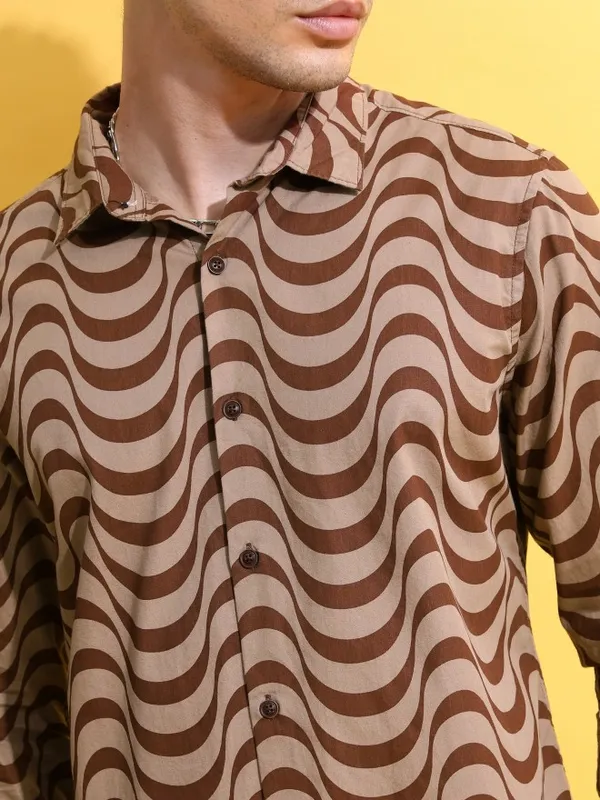  Highlander Men Terracotta Printed Slim Fit Casual Shirts