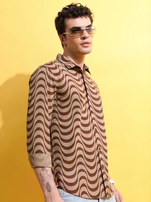  Highlander Men Terracotta Printed Slim Fit Casual Shirts