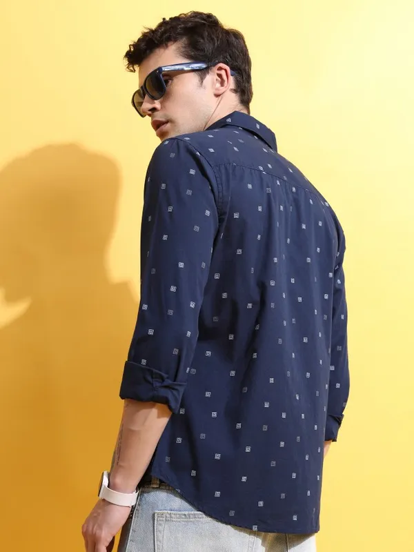  Highlander Men Navy Blue Printed Slim Fit Casual Shirts