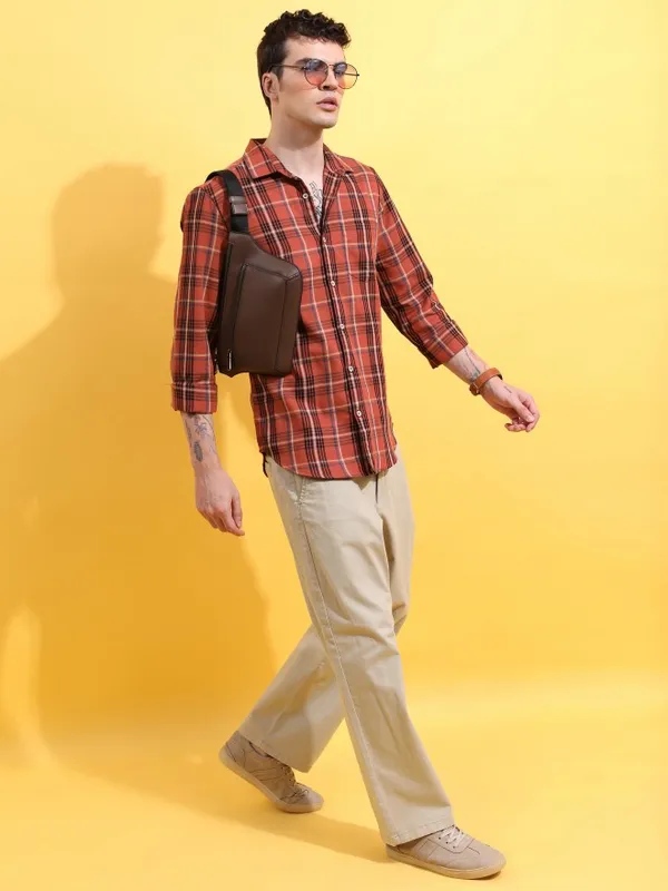  Highlander Men Terracotta Checked Slim Fit Casual Shirts