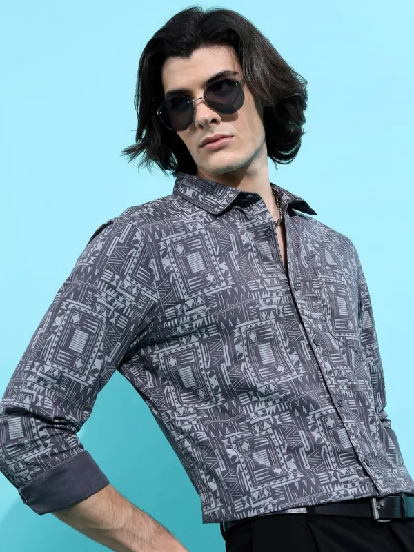 Men Slim Fit Casual Shirt