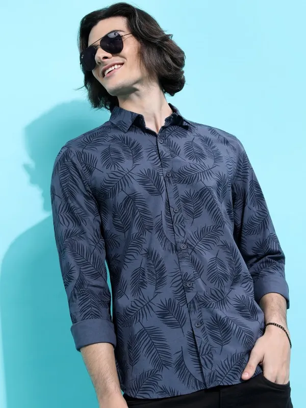 Men Slim Fit Casual Shirt