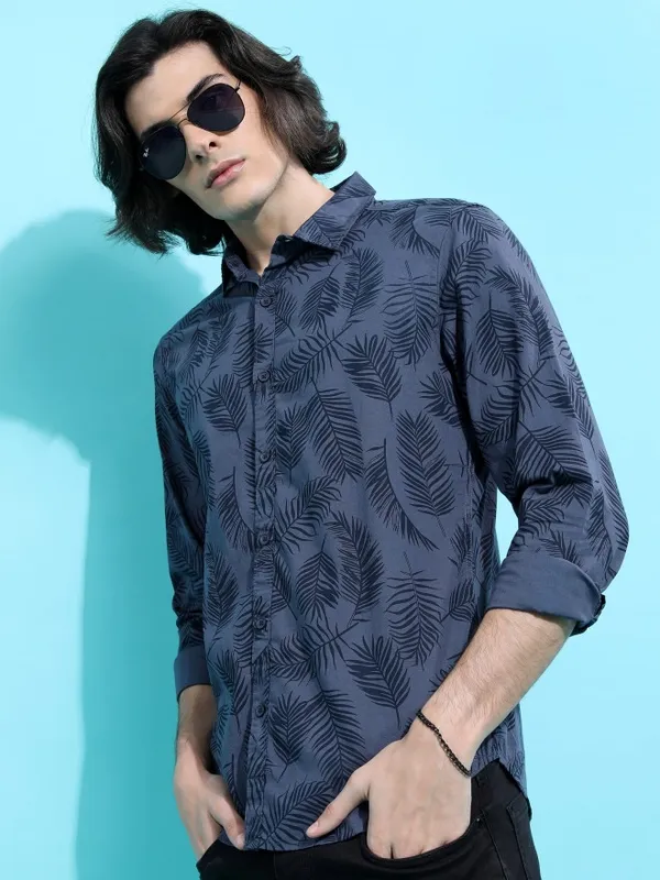 Men Slim Fit Casual Shirt