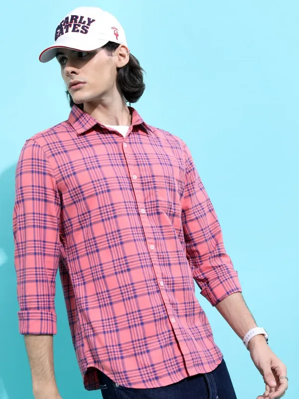  Highlander Men Peach Checked Slim Fit Casual Shirts