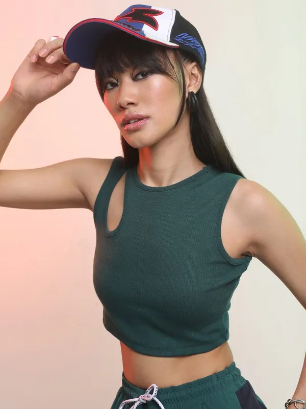 Solid Fitted Top