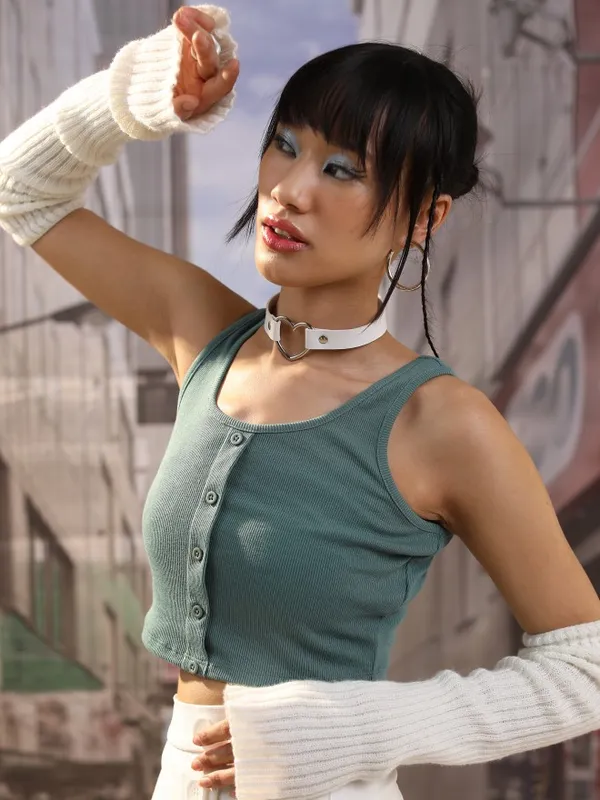 Solid Regular Top