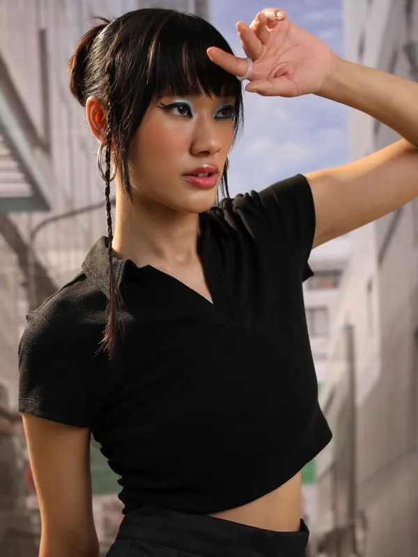  Tokyo Talkies Women Black Solid Tank Tops
