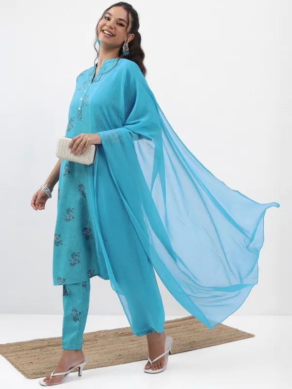 Women Kurta With Pant & Dupatta