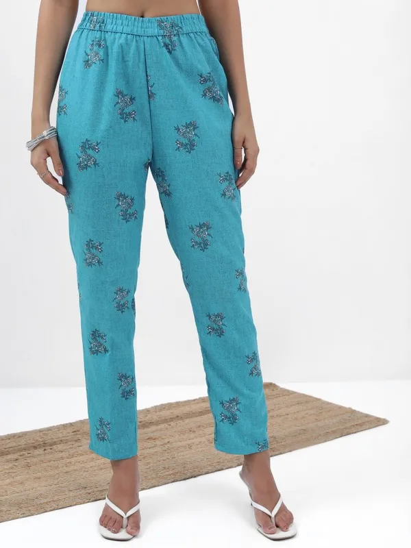 Women Kurta With Pant & Dupatta