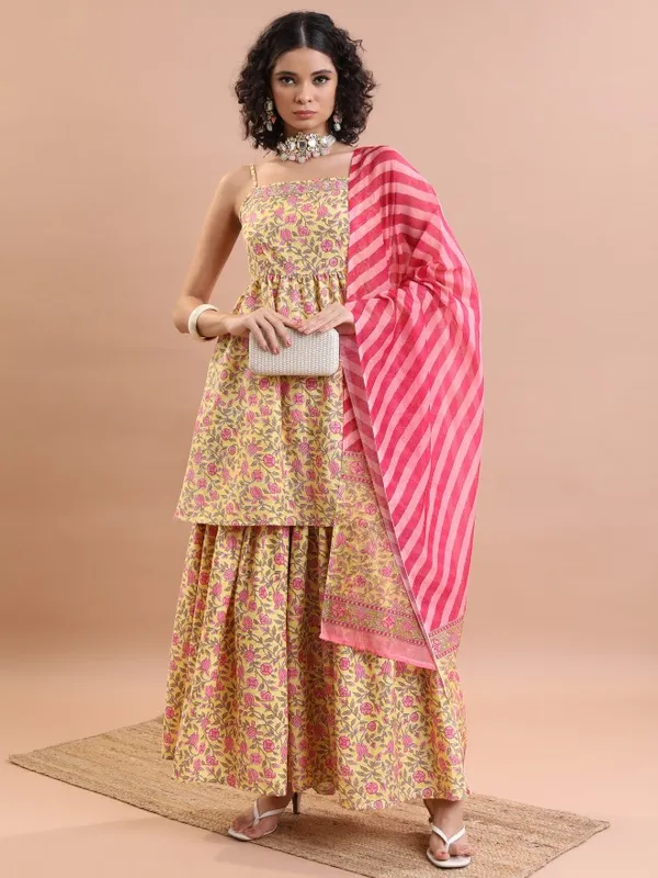 Women Top With Sharara & Dupatta