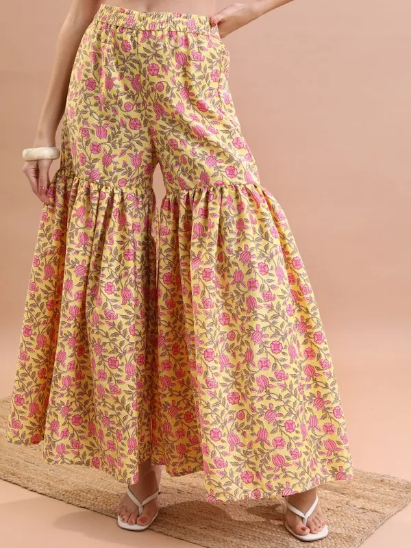 Women Top With Sharara & Dupatta