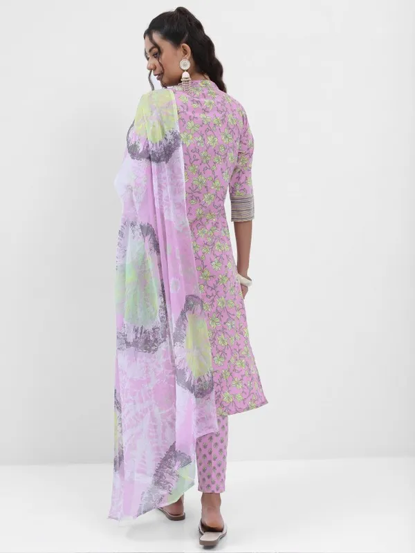  Ketch Women Mauve Kurta Sets