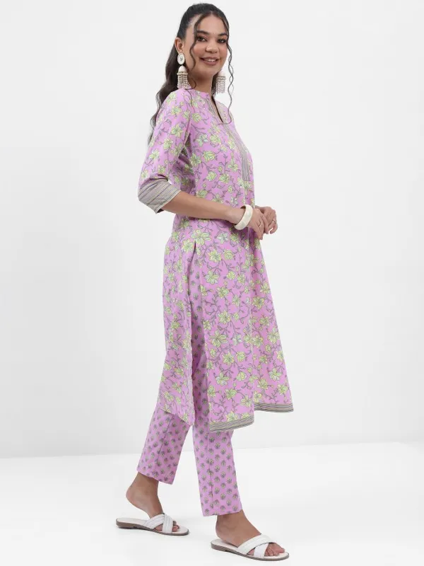  Ketch Women Mauve Kurta Sets