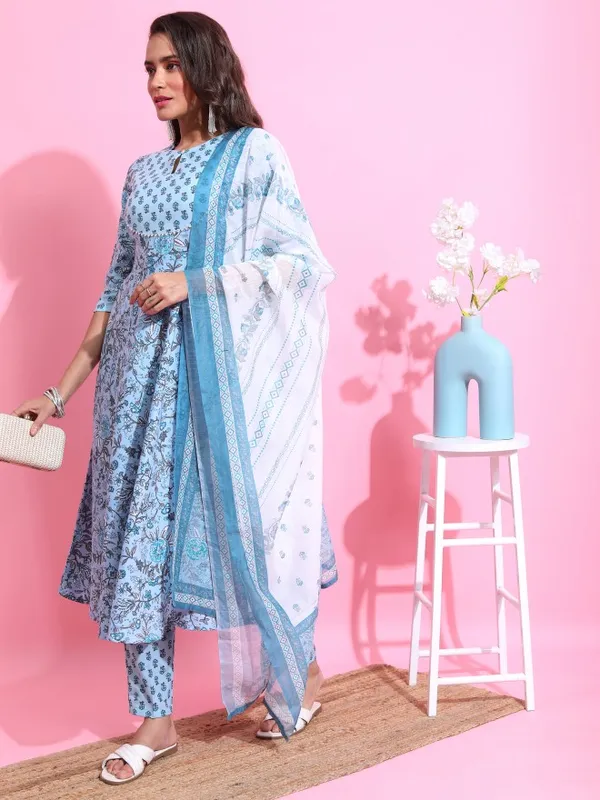  Ketch Women Turquoise Printed Kurta Sets