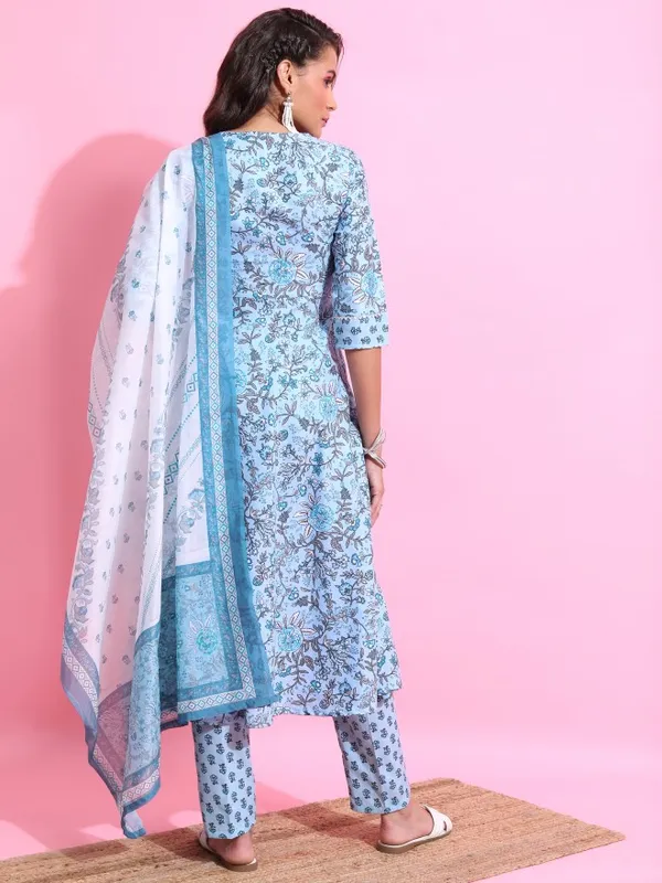  Ketch Women Turquoise Printed Kurta Sets