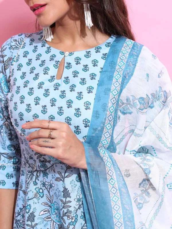  Ketch Women Turquoise Printed Kurta Sets