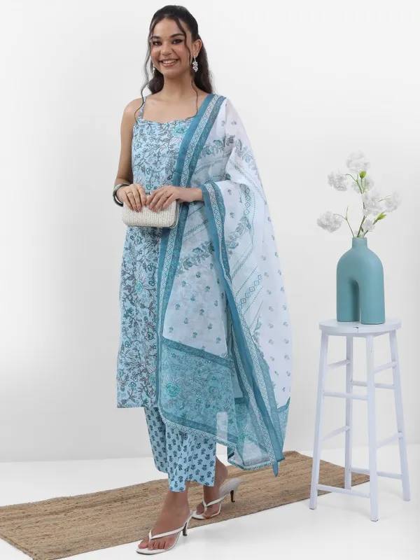  Ketch Women Turquoise Kurta Sets