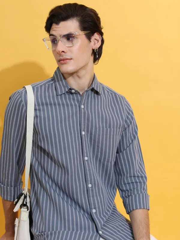 Men Slim Fit Casual Shirt