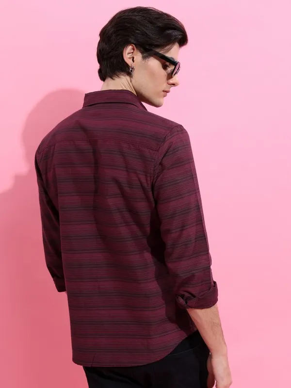  Highlander Men Burgundy Striped Slim Fit Casual Shirts
