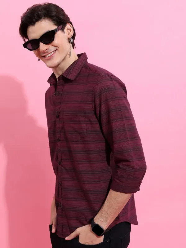  Highlander Men Burgundy Striped Slim Fit Casual Shirts
