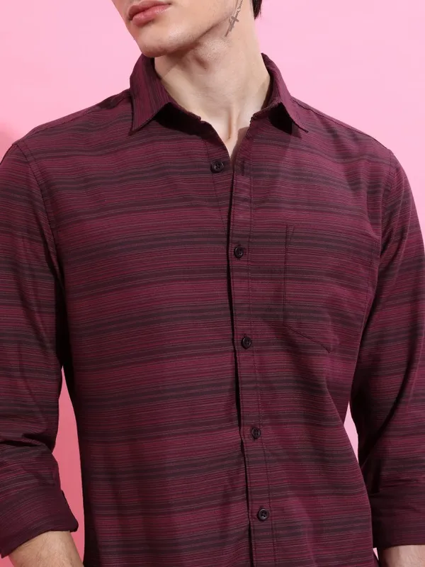  Highlander Men Burgundy Striped Slim Fit Casual Shirts